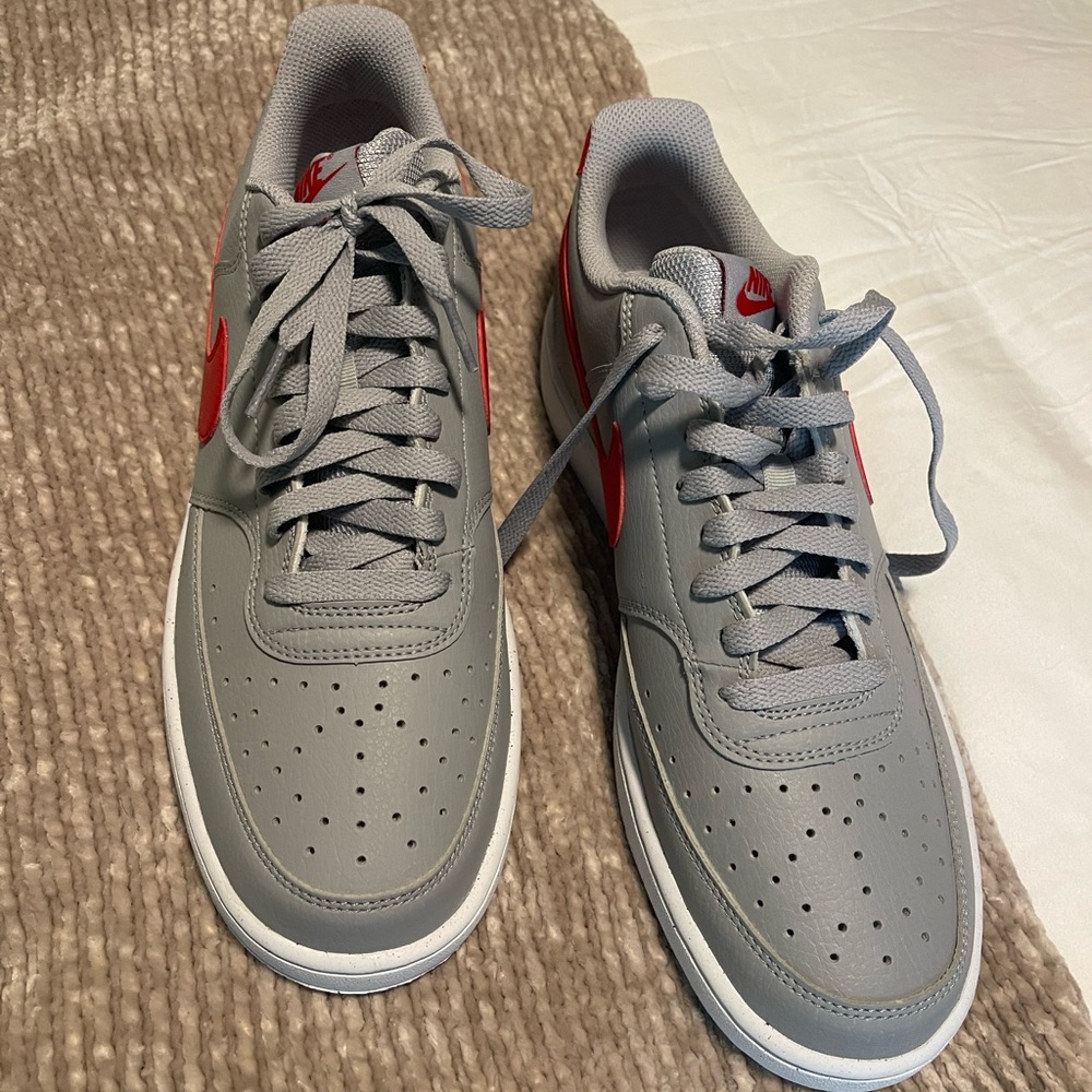 Nike men’s court vision low next nature size 10